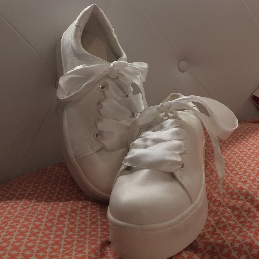 Platform shoes with ribbon laces!